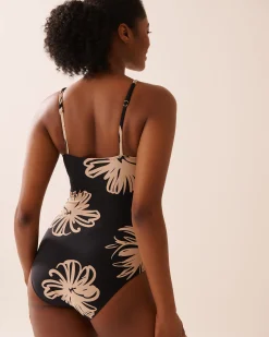 la Vie en Rose On Neutral Ground|One-pieces></noscript>Square Neck One-piece Swimsuit Black Hibiscus