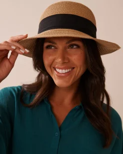 la Vie en Rose On Neutral Ground>Cloche Hat with Ribbon Straw