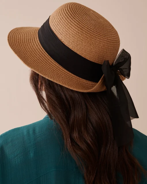 la Vie en Rose On Neutral Ground>Cloche Hat with Ribbon Straw