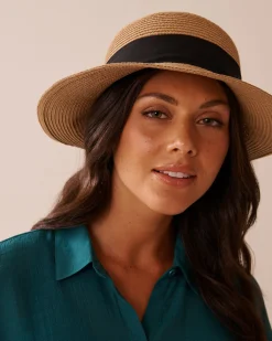 la Vie en Rose On Neutral Ground></noscript>Cloche Hat with Ribbon Straw