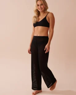 la Vie en Rose Always So Chic|Texture Play></noscript>Crochet Pants Black