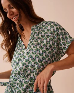 la Vie en Rose A Splashing Escape|Beachwear></noscript>Gauze Short Dress Geo Palm Tree