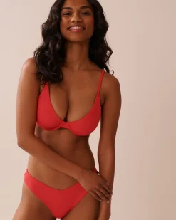 la Vie en Rose Texture Play|Summer Romance></noscript>HIBISCUS Ribbed Thong Bikini Bottom Hibiscus Red