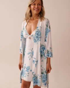 la Vie en Rose The Peachy Dream Collection></noscript>Hydrangea Print Super Soft Kimono Blue Hydrangea Garden