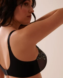 la Vie en Rose Sleek Back|Full Coverage></noscript>Lightly Lined Sleek Back Bra Black & Blue Flowers