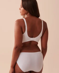 la Vie en Rose T-shirt Bras|Sleek Back></noscript>Lightly Lined Sleek Back Bra White
