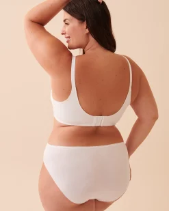 la Vie en Rose T-shirt Bras|Sleek Back></noscript>Lightly Lined Wireless Sleek Back Bra White