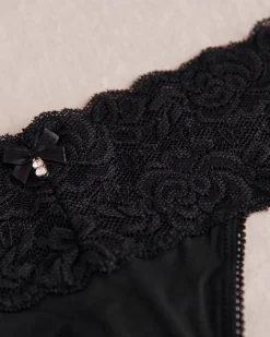 la Vie en Rose Thong></noscript>Microfiber and Wide Lace Band Thong Panty Black