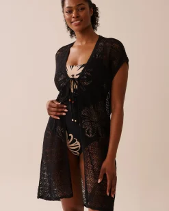 la Vie en Rose Always So Chic|Texture Play></noscript>Open-Front Crochet Caftan Black