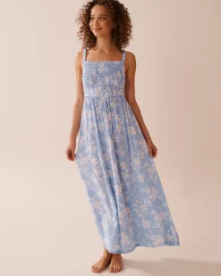 la Vie en Rose A Splashing Escape|Beachwear></noscript>Smocked Bust Gauze Maxi Dress Lily Garden