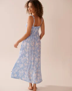 la Vie en Rose A Splashing Escape|Beachwear></noscript>Smocked Bust Gauze Maxi Dress Lily Garden