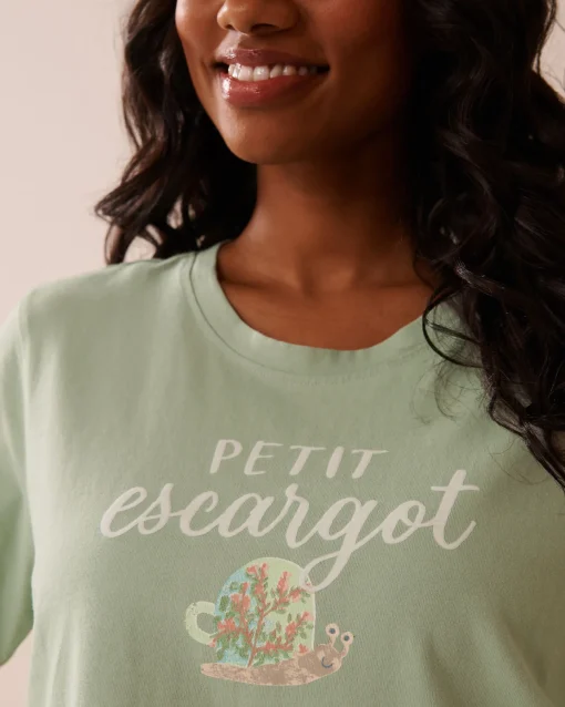 la Vie en Rose Cotton Pajamas|Tops>Snail Print Crew Neck Cotton T-shirt Frosty Green