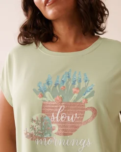 la Vie en Rose The Peachy Dream Collection|Tops></noscript>Snail Print Super Soft T-shirt Meadow Green