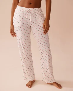 la Vie en Rose Bottoms>Strawberry Print Lettuce Edge Pointelle Pajama Pants White/Strawberries